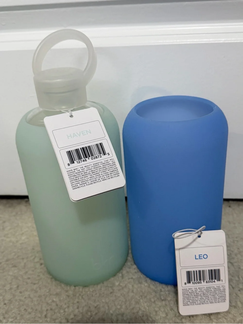 bkr Big 1L Haven Glass Water Bottle with Bonus Leo Sleeve - Picture 2 of 2